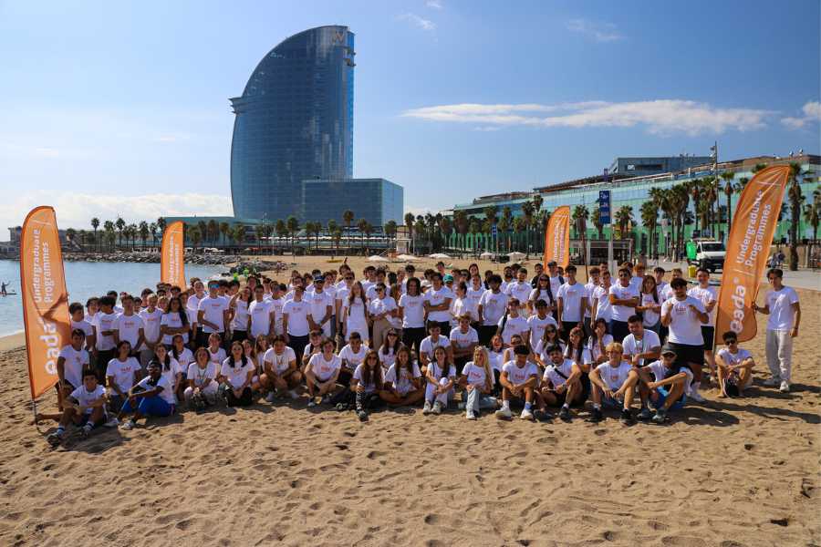 Foto-grupal-GBBA-BAIB-en-el-CNB-1-1.jpg