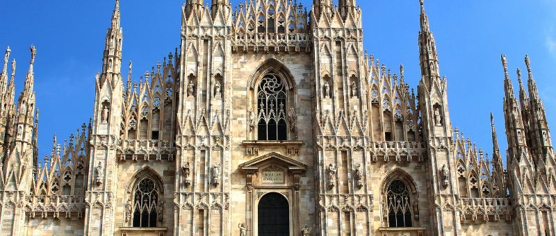 Are you interested in what makes EADA Business School Barcelona one of the most prestigious business schools in the world, attracting employers and participants of the highest quality?