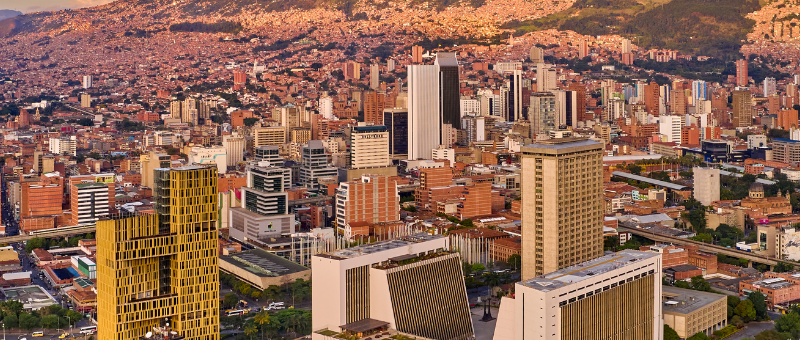 Are you interested in learning what makes EADA Business School Barcelona one of the most prestigious business schools in the world, attracting top quality employers and participants?