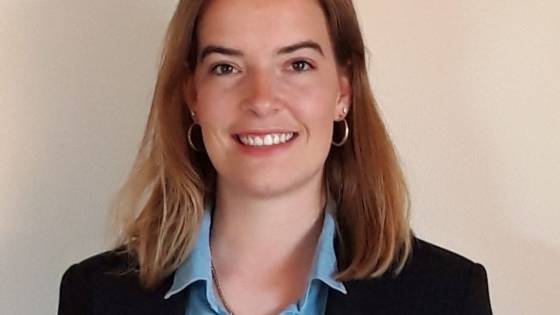 chloe-teal-feature-2