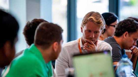 collaborate-with-companies