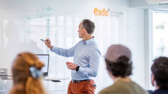 specialitation-track-management