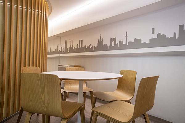 eada-barcelona-meeting-room