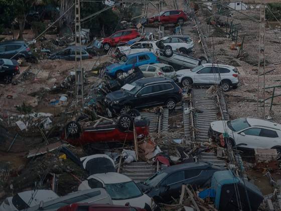 EADA  Business School i Creu Roja s'uneixen en solidaritat amb els afectats per la DANA
