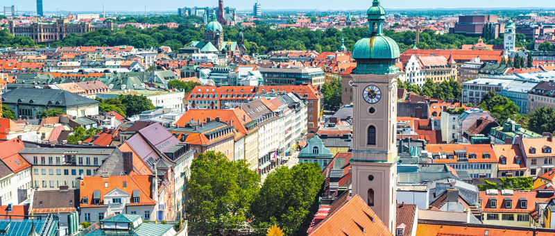 We would like to invite you to reserve a personal meeting with our representative in Munich on March 16th, 2023 to learn more about EADA's programmes.